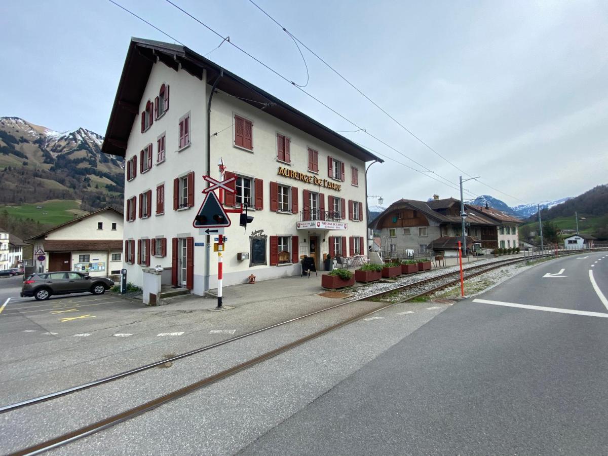 Auberge De L'Ange Albeuve Exteriör bild